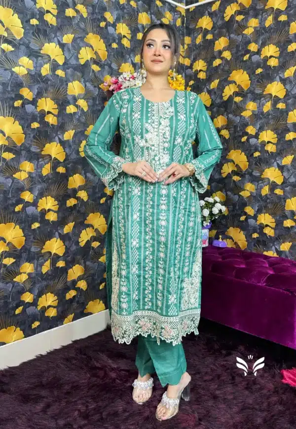 Green Color dress - Image 3