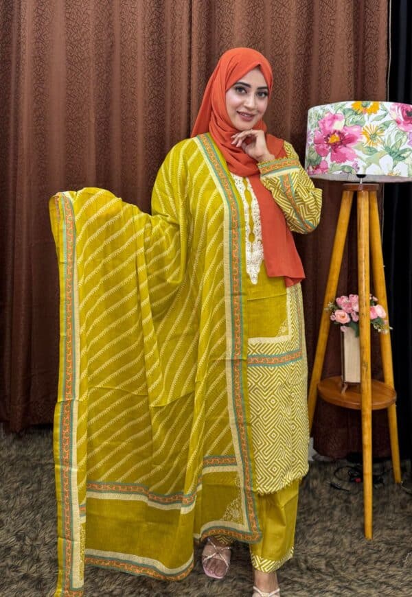 Pakistani charizma inspired Stitched 3 piece kamiz Set