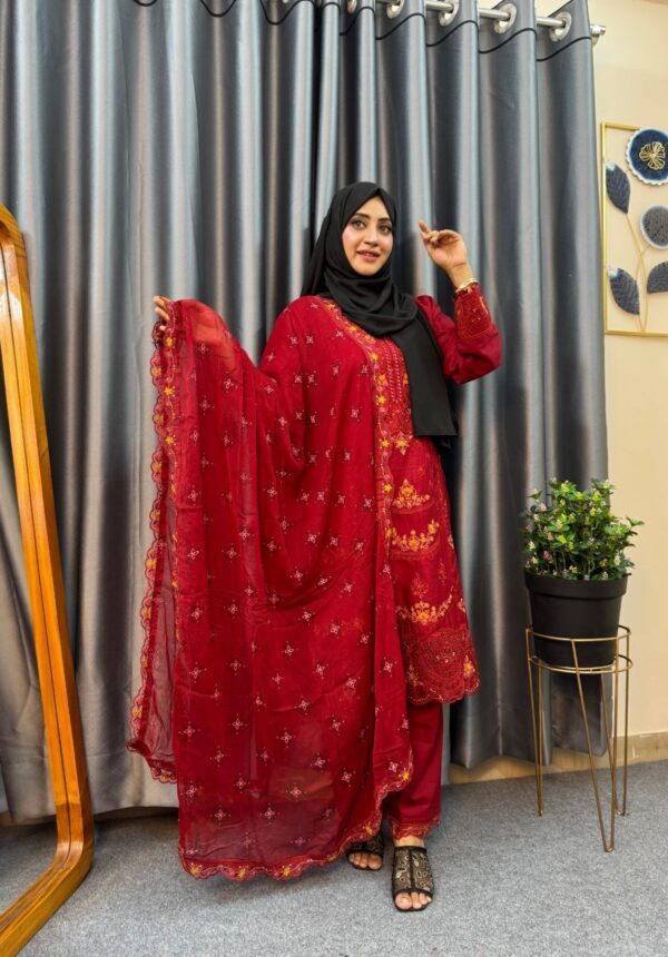 Pakistani inspired stitched 3 piece kamiz set - Image 3