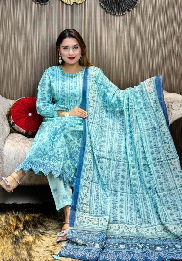 Pakistani Boutique Inspired Stitched 3peice kameez set - Image 2