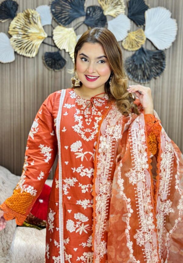 Pakistani Hussain Rehar inspired Stitched 3 piece kamiz Set