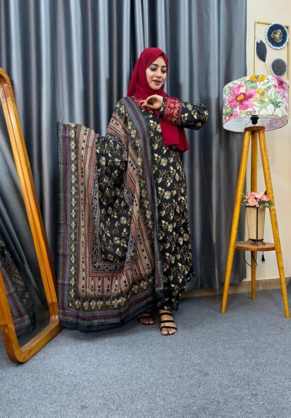 Pakistani inspired stitched 3 piece anarkali set - Image 3