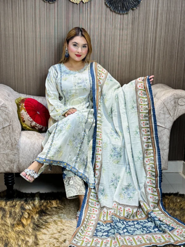 Pakistani  inspired stitched 3 piece kameez set - Image 2