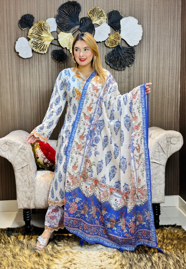 Pakistani  inspired stitched 3 piece kameez set - Image 3
